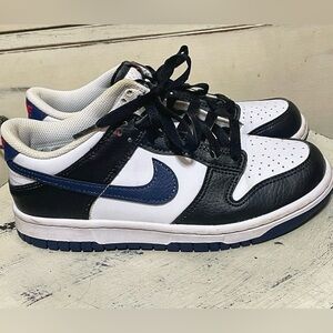 Nike Dunk Low Youth Sneakers – Black/White/Midnight Navy, Size 5